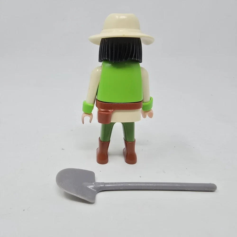 Playmobil 3016 Jungle Explorer Figure‎ Set With Shovel Vintage